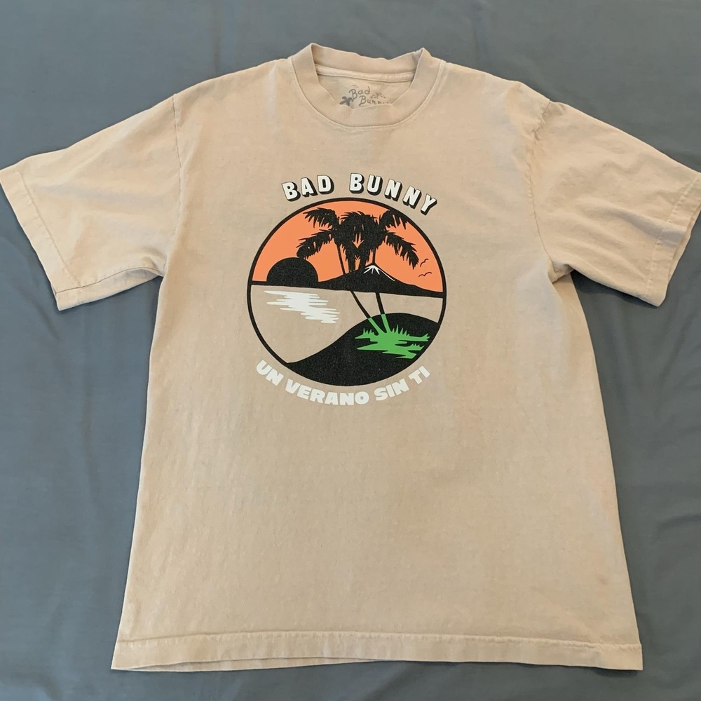 Bad Bunny Shirt Mens Medium Beige Un Verano Sin Ti Tour Graphic Tee T-Shirt